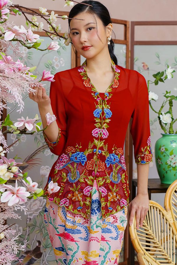 CELESTIAL BLOOM EMBROIDERY NYONYA KEBAYA (CRIMSON RED)