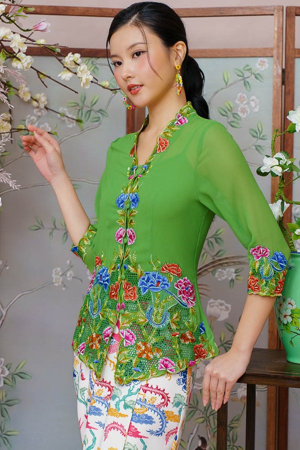 CELESTIAL BLOOM EMBROIDERY NYONYA KEBAYA (PARIS GREEN)