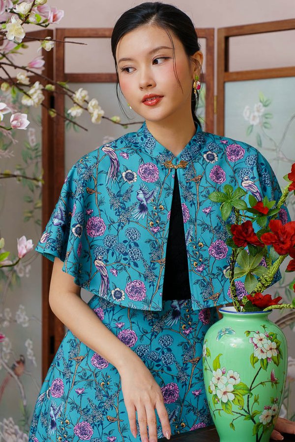 WILLOW SPRING LACE FLARE DRESS WITH CAPE (SEA GLASS)