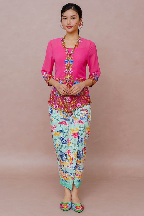 CELESTIAL PLUMAGE BATIK NYONYA SKIRT (SWEET HONEYDEW)