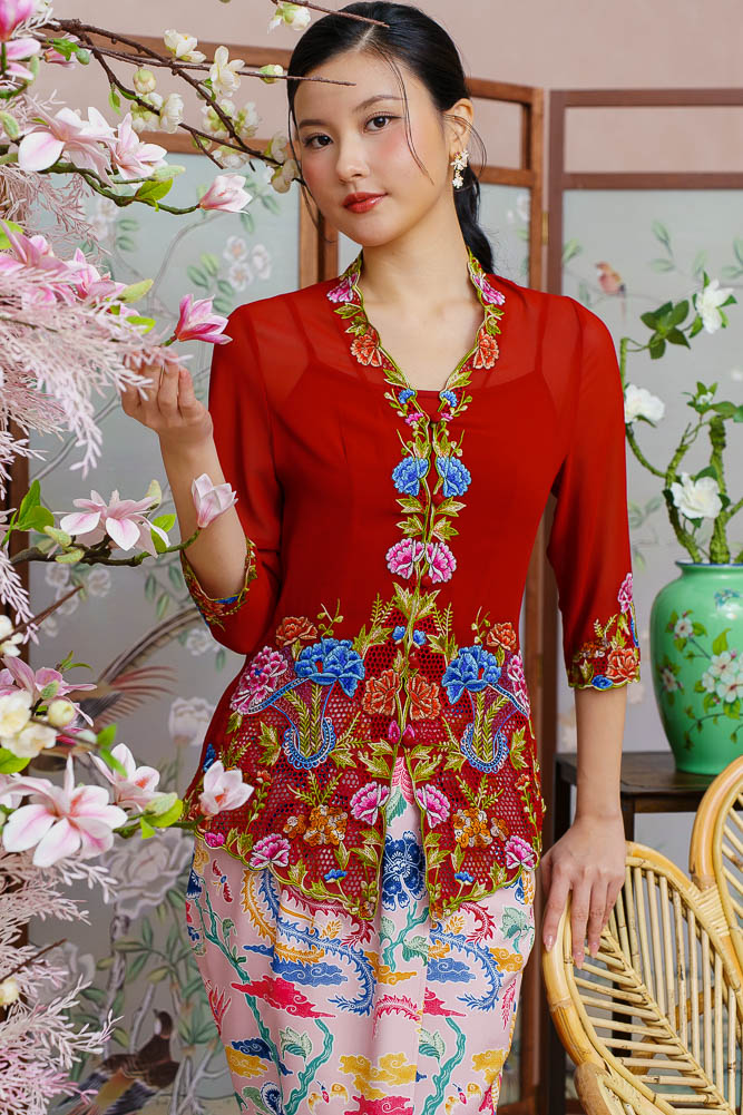 CELESTIAL BLOOM EMBROIDERY NYONYA KEBAYA (CRIMSON RED)