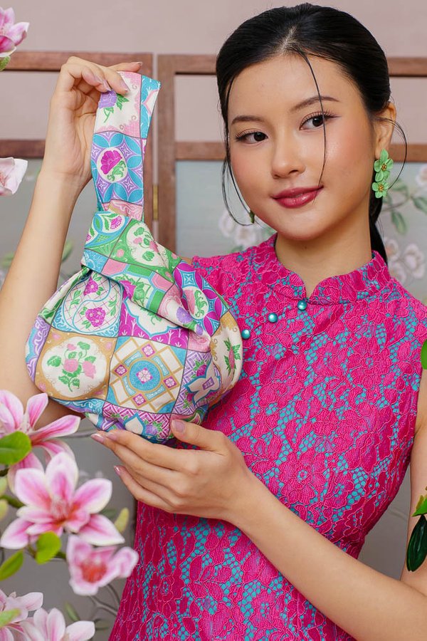 BABA HOUSE BATIK WRISTLET BAG