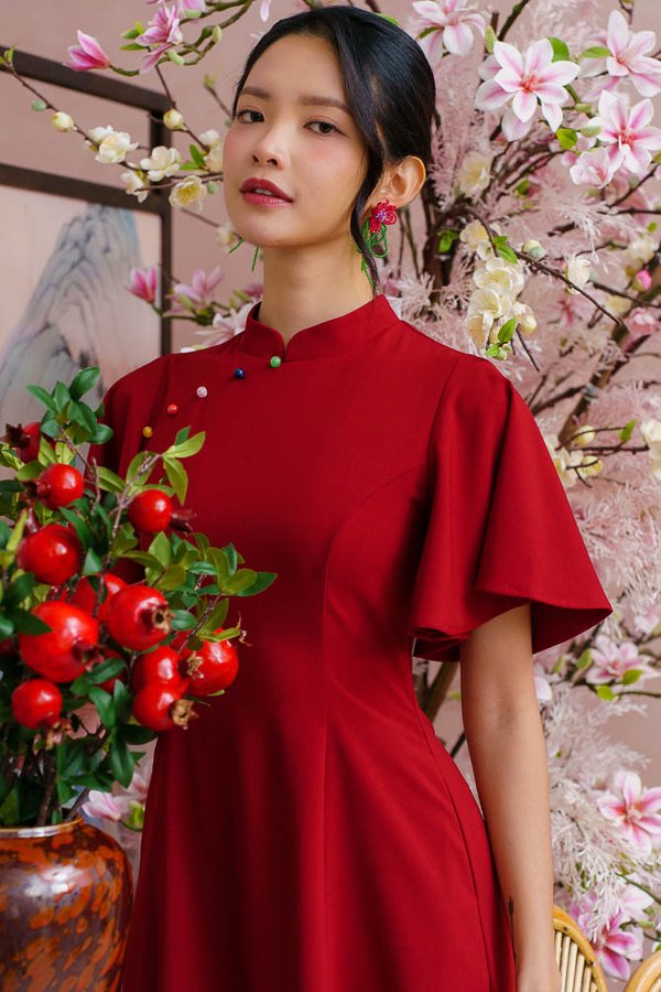 GOLDEN THREAD FLUTTER SLEEVED CHEONGSAM DRESS (LADYBUG RED)