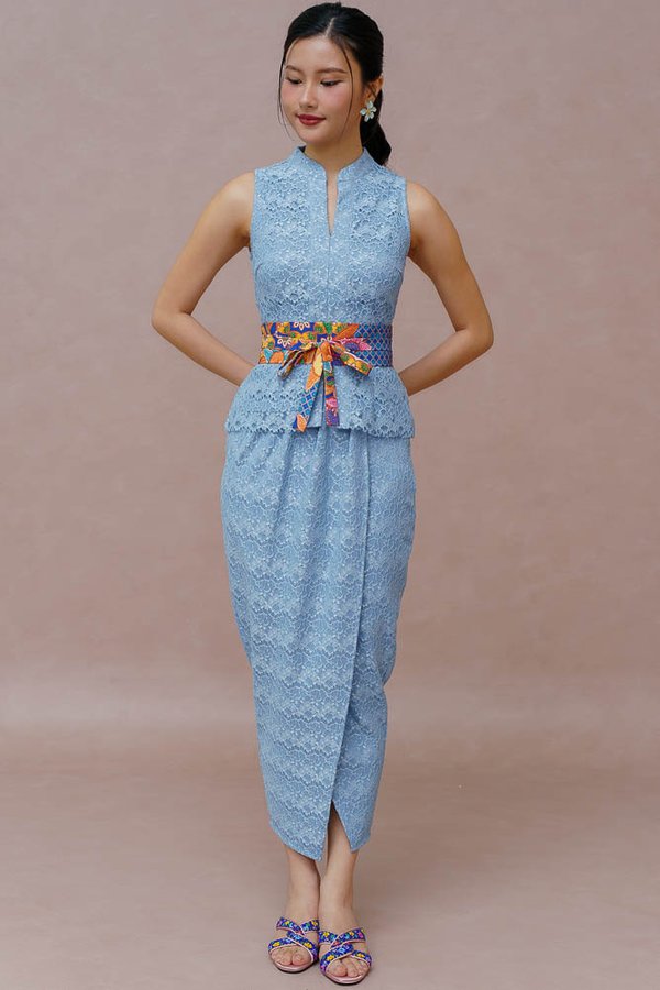 DANA FARIS LACE NYONYA SKIRT (CRYSTAL BLUE)
