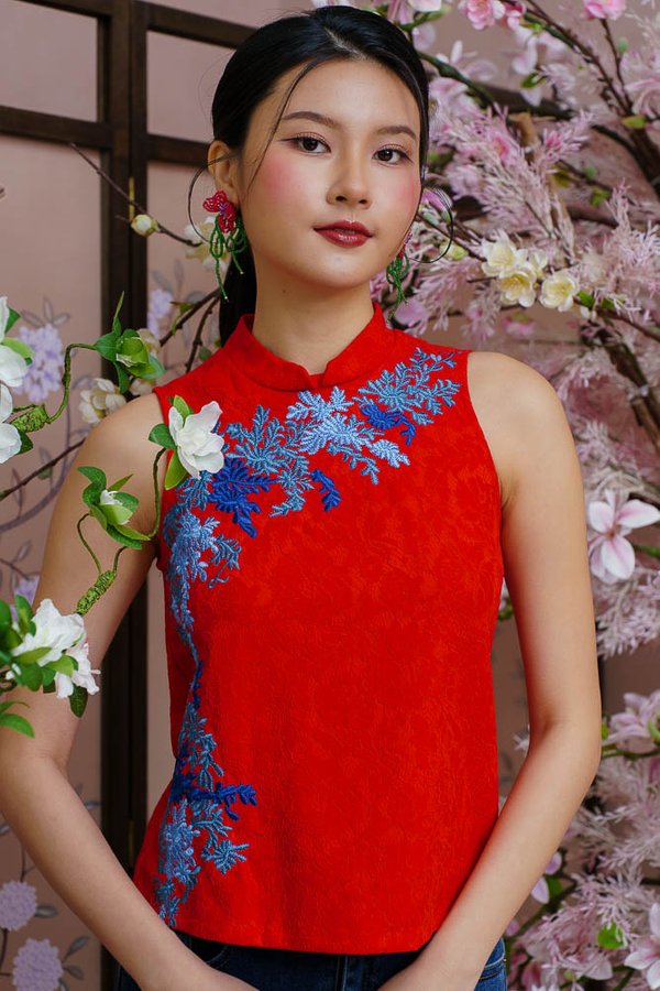 BLOOMINGDALE EMBROIDERED LACE CHEONGSAM TOP (COLA RED)