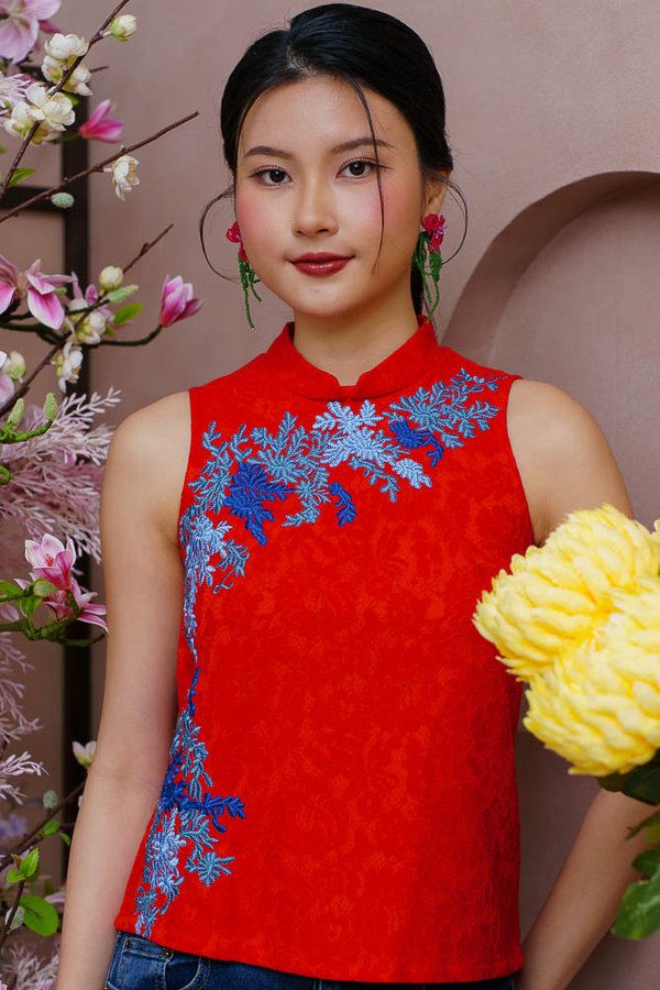 BLOOMINGDALE EMBROIDERED LACE CHEONGSAM TOP (COLA RED)