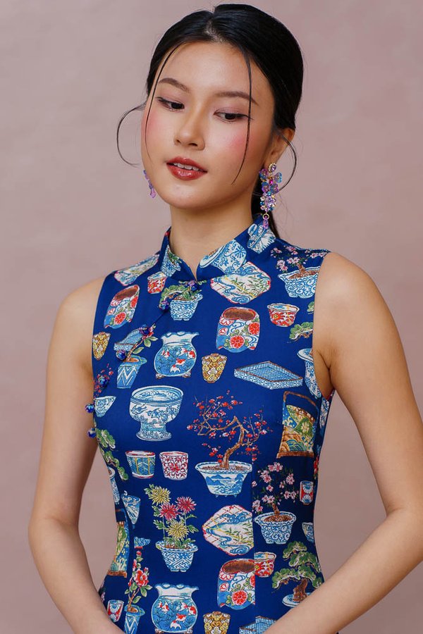 THE PORCELAIN MAKER CHEONGSAM DRESS (NAVY)