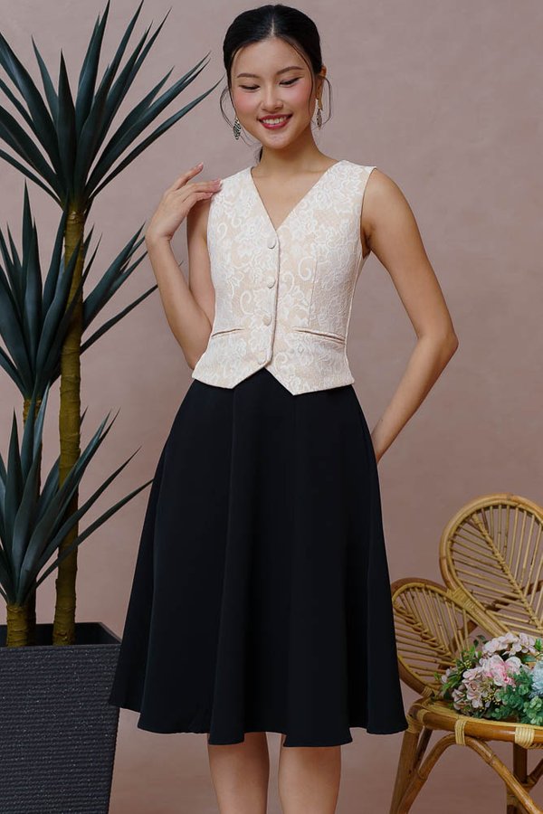 DERVIA HALF & HALF LACE VEST DRESS (WHITE)