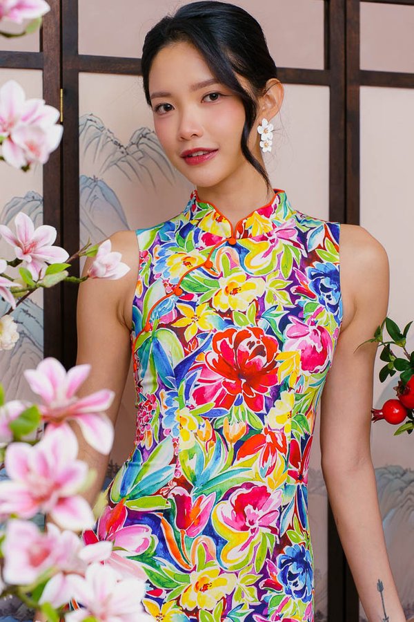 WATERCOLOUR OF A HUNDRED FLOWERS CHEONGSAM DRESS (SUMMER BLOOM)
