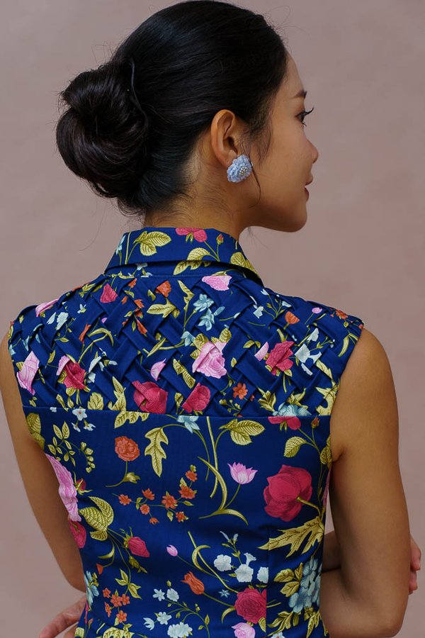 WHISPERS OF BLOOM LATTICE SHIRT DRESS (NAVY BLUE)