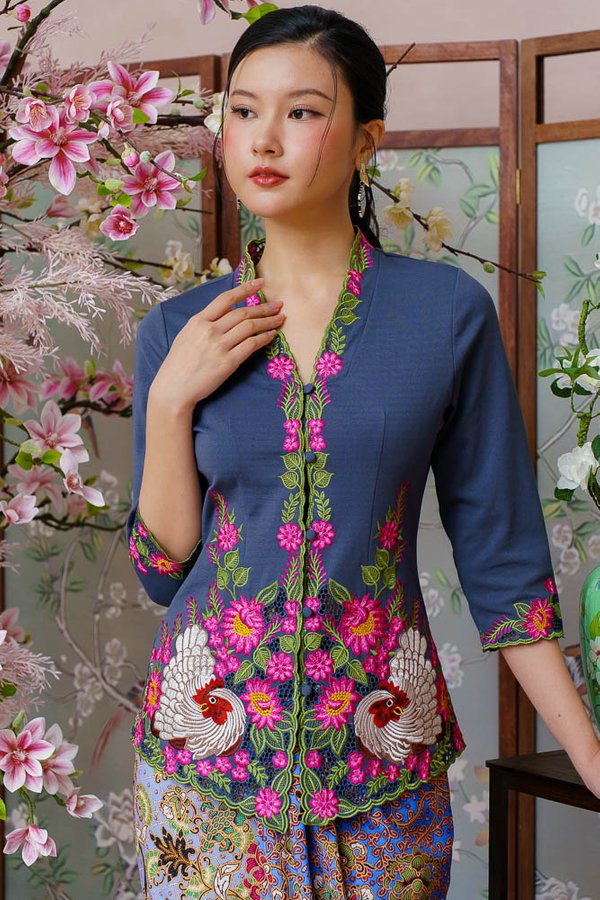 LULLABY OF PETALS & FEATHERS EMBROIDERY NYONYA KEBAYA (PEWTER)