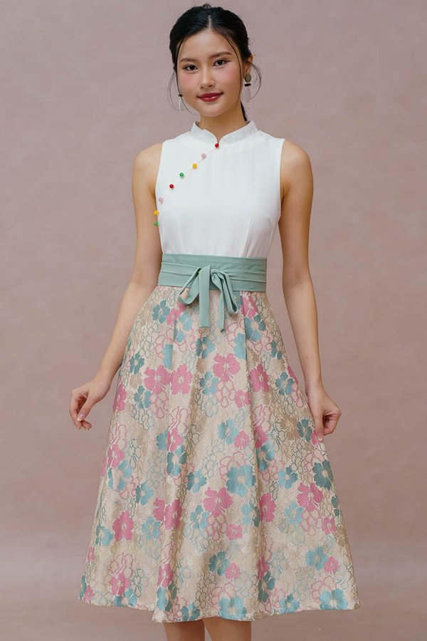 TIMELESS WEAVE HALF & HALF LACE CHEONGSAM DRESS (WHITE)