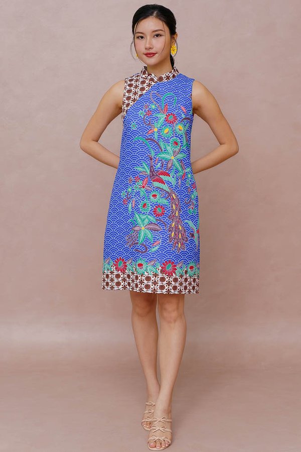 FASCINATING OMNITA BATIK CHEONGSAM DRESS (ARCTIC BLUE)