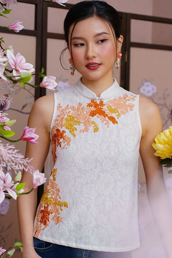 BLOOMINGDALE EMBROIDERED LACE CHEONGSAM TOP (WHITE)