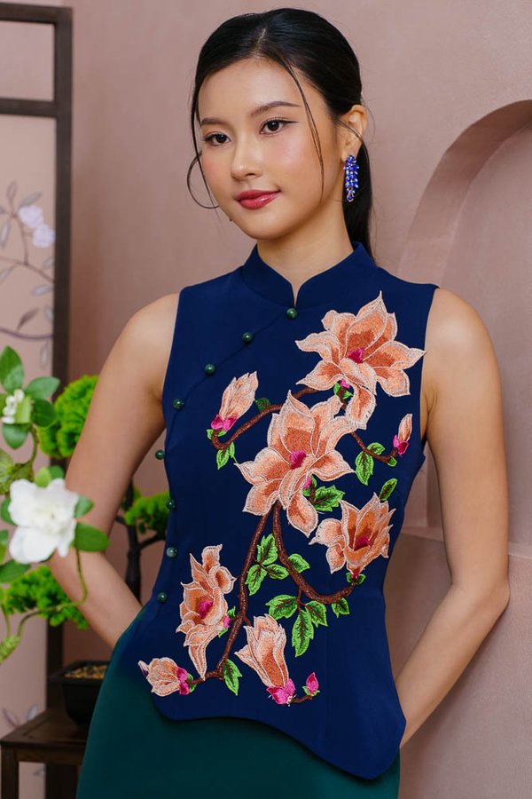 REIGN OF THE IMPERIAL PEONY EMBROIDERY QIPAO (ROYAL NAVY)