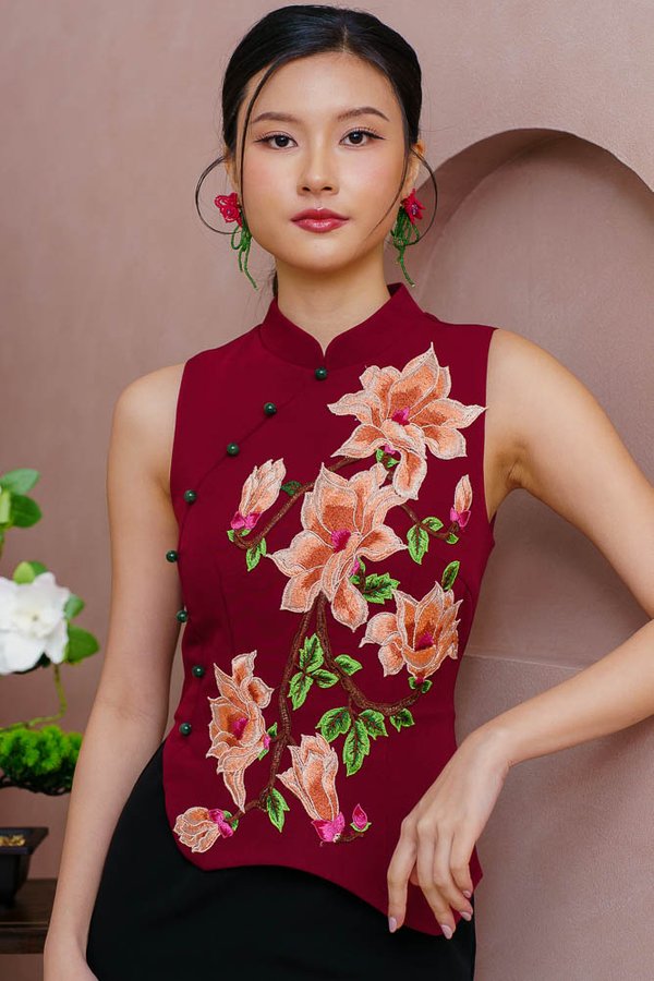 REIGN OF THE IMPERIAL PEONY EMBROIDERY QIPAO (RICH MAROON)
