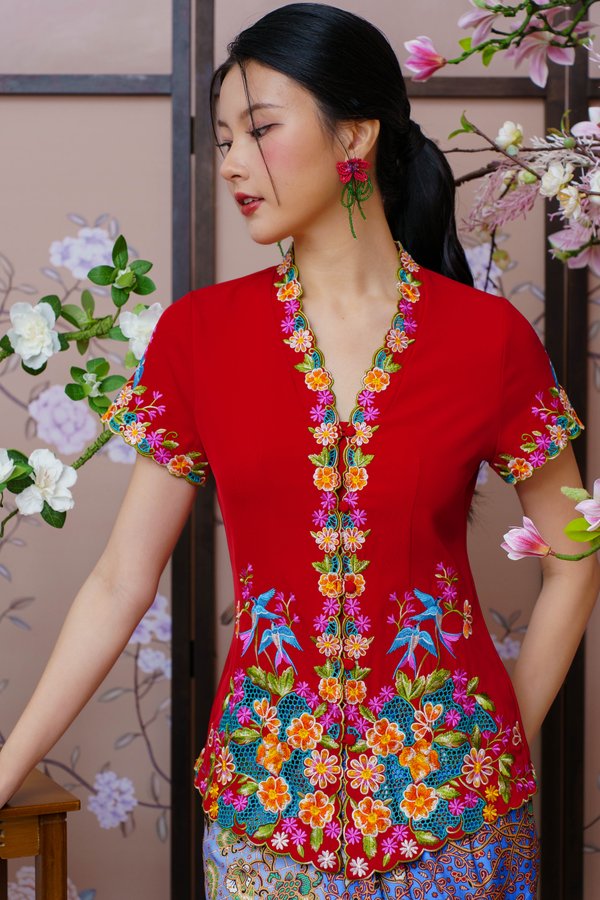 SONG OF THE SWALLOW EMBROIDERY NYONYA KEBAYA (CRIMSON)