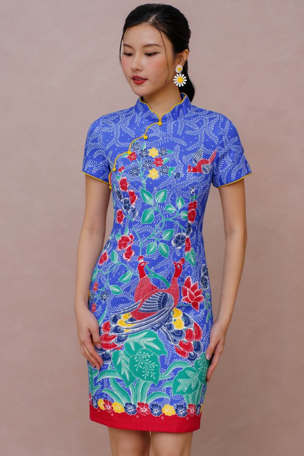PARABLE OF THE TWIN PEACOCKS BATIK CHEONGSAM DRESS (CLASSIC BLUE)