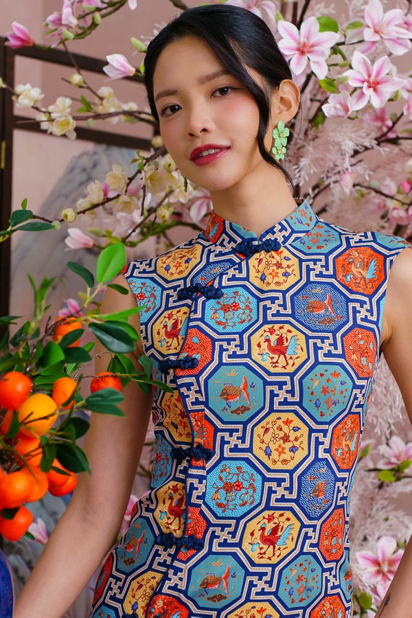 DREAM OF A THOUSAND MANSIONS BATIK CHEONGSAM DRESS (NAVY)