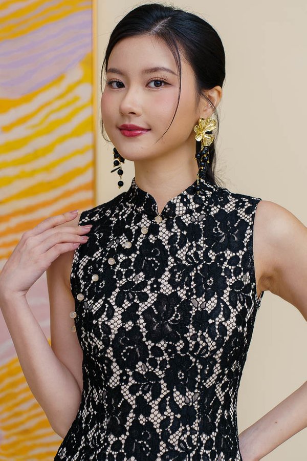 PEARL OF THE ORIENT GUIPURE LACE QIPAO (BLACK)