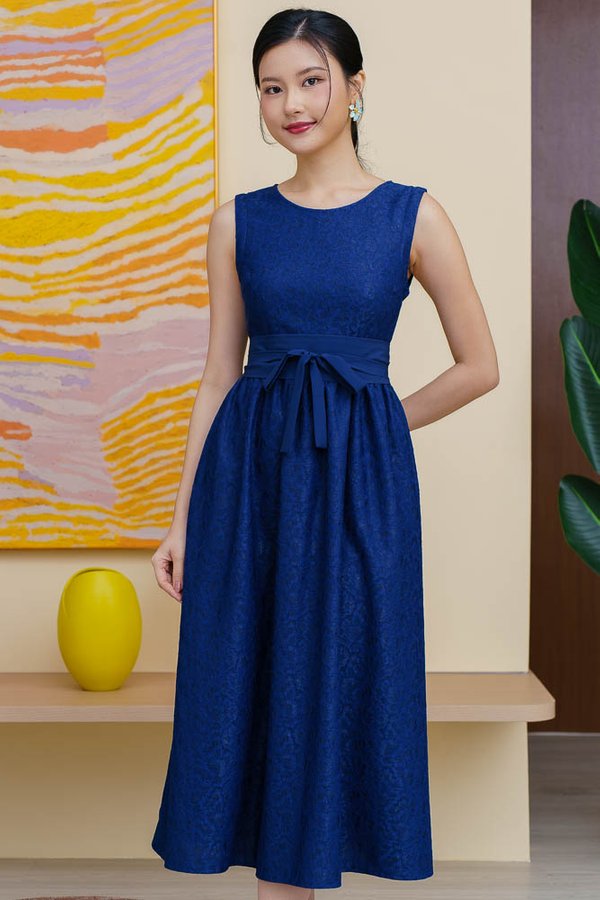 THEODORA LACE FLARE DRESS WITH DETACHABLE SLEEVES (NAVY)