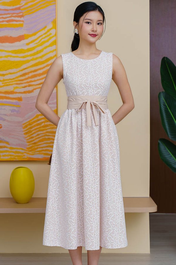 THEODORA LACE FLARE DRESS WITH DETACHABLE SLEEVES (WHITE)