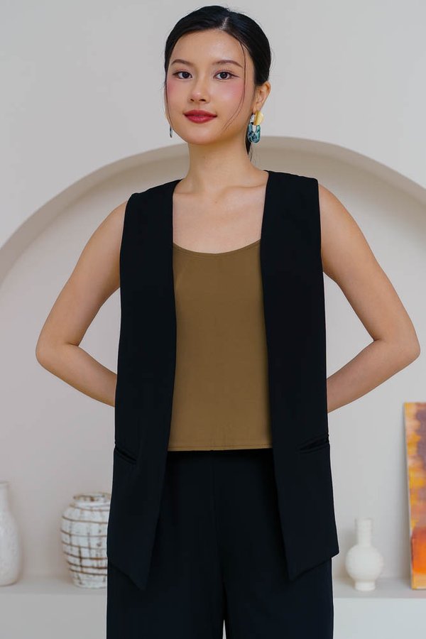 MARSH REVERSIBLE VEST TOP (BLACK MOSS)