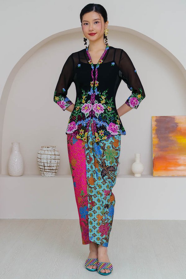 HUA DULU BATIK NYONYA SKIRT (FUCHSIA PERMAI)