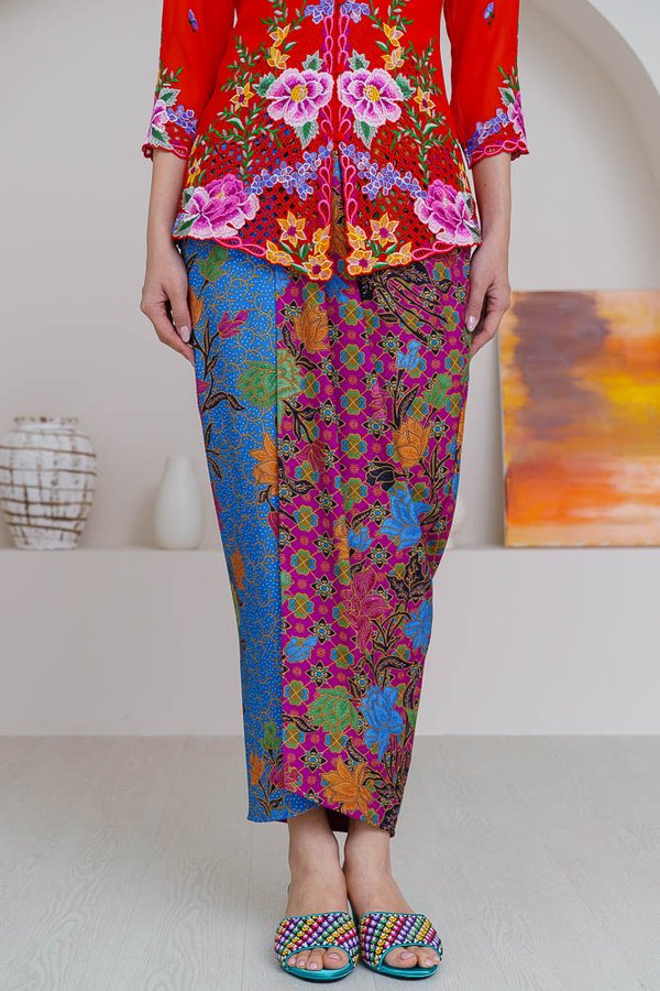 HUA DULU BATIK NYONYA SKIRT (VIOLET KENANGA)