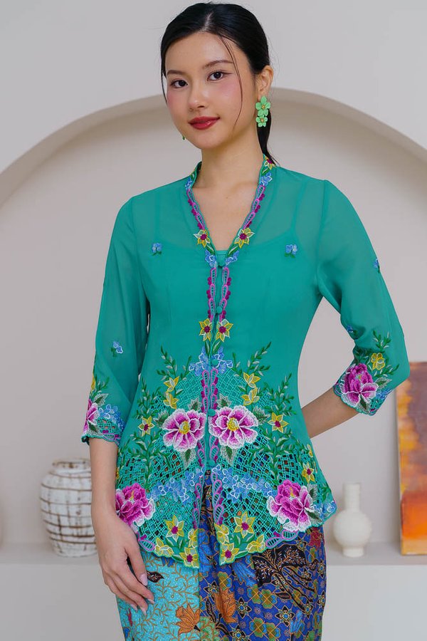 BLOOMARA EMBROIDERY NYONYA KEBAYA (VIRIDIAN GREEN)