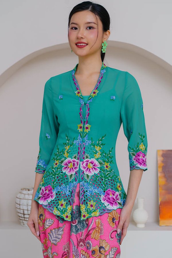 BLOOMARA EMBROIDERY NYONYA KEBAYA (VIRIDIAN GREEN)