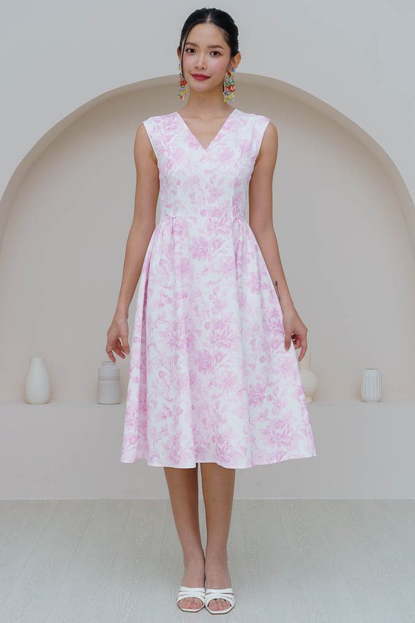 THE ENGLISH GARDEN V NECK FLARE DRESS (PINK TOILE)