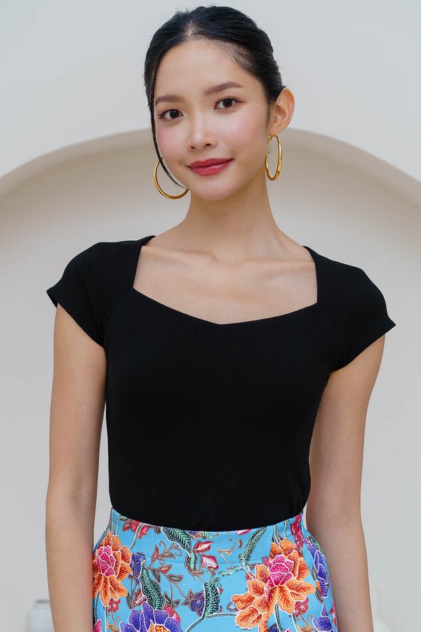 TETRIS DIAMOND NECKLINE TOP (BLACK)