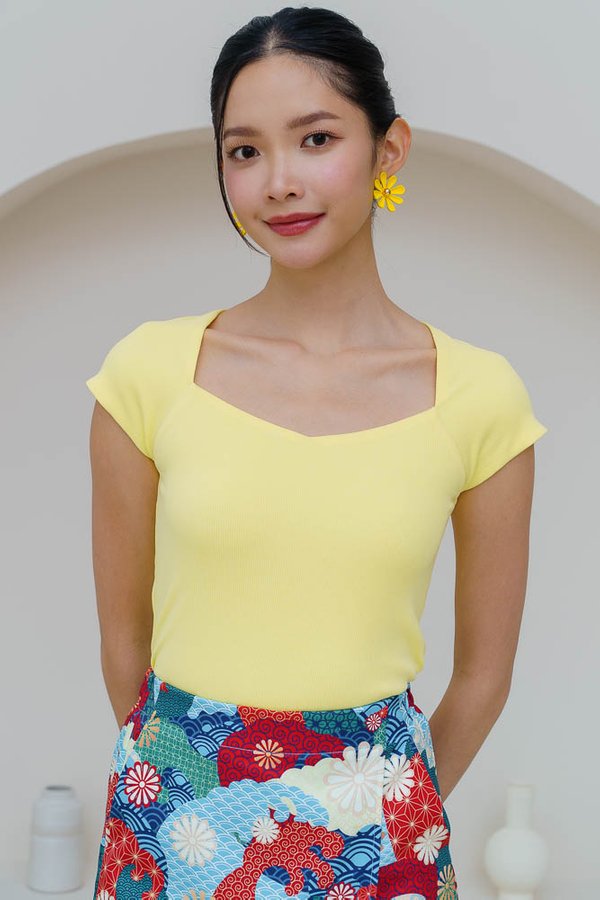 TETRIS DIAMOND NECKLINE TOP (BUTTERMILK)