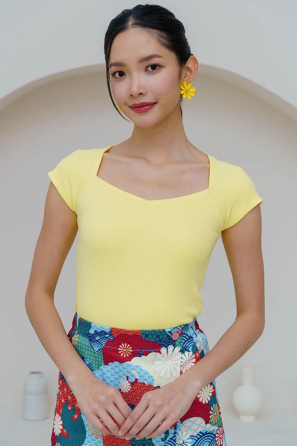 TETRIS DIAMOND NECKLINE TOP (BUTTERMILK)