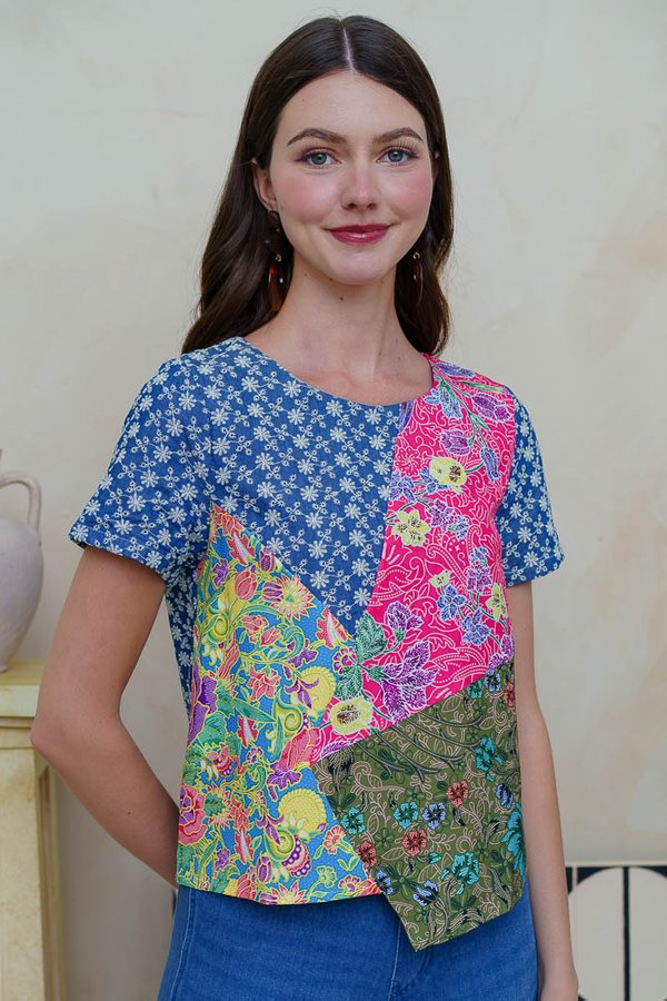 RORO KIDUL BRODERIE BATIK TOP (FUCHSIA PINK)
