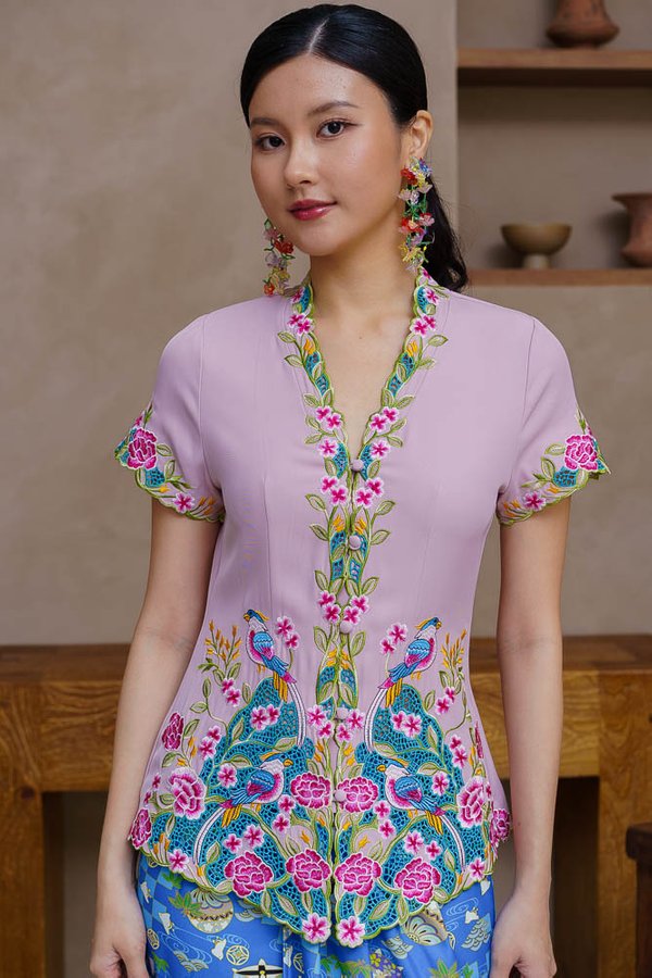 CELESTIAL SONGBIRD EMBROIDERY NYONYA KEBAYA (DUSTY PINK)