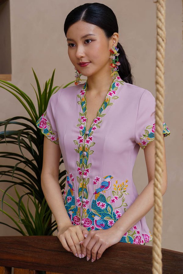 CELESTIAL SONGBIRD EMBROIDERY NYONYA KEBAYA (DUSTY PINK)