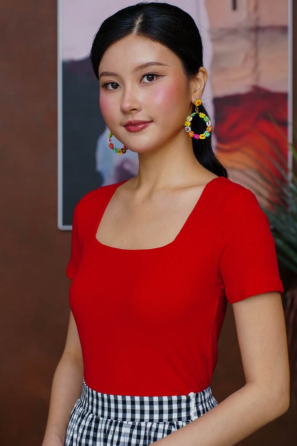 YOON-NA SQUARE NECK TOP (RED)