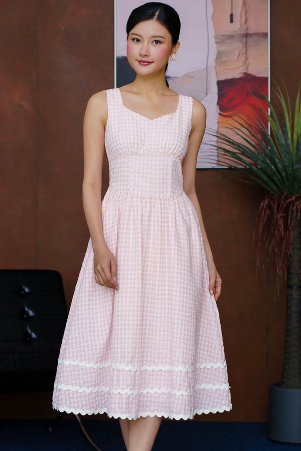 MIN-JI GINGHAM EMPIRE DRESS (LIGHT PINK)