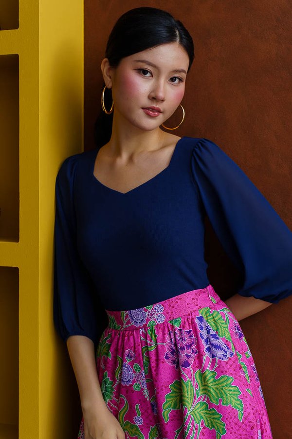 LUNA SWEETHEART TOP (NAVY)