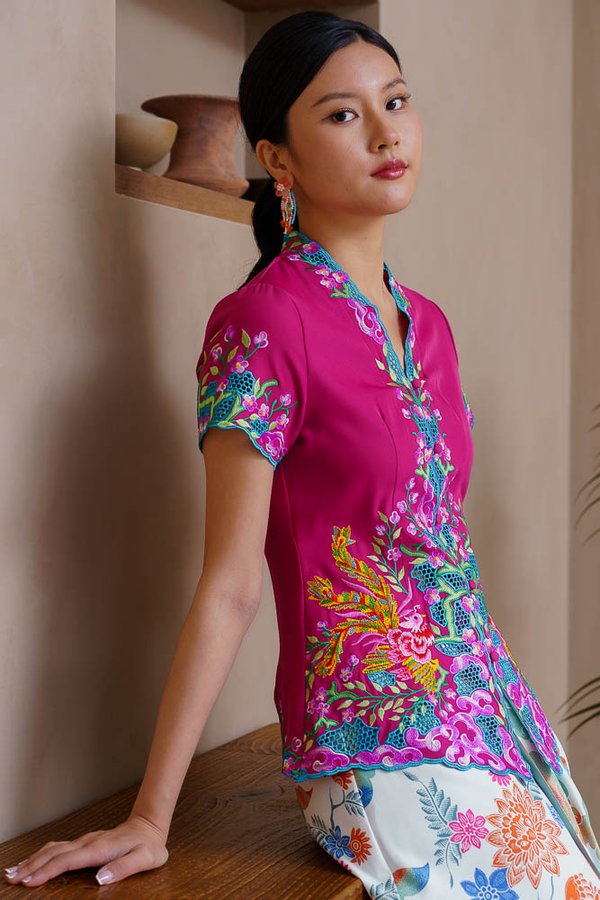 FLAMING PHOENIX EMBROIDERY NYONYA KEBAYA (FUCHSIA ROSE)