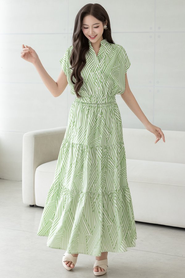 WESLYNN GEO TIERED SKIRT (MATCHA)