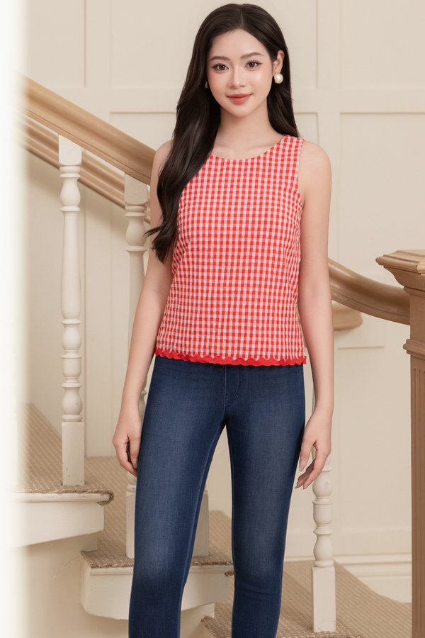 DEMPSEY RICK RACK BOX TOP (RED GINGHAM)