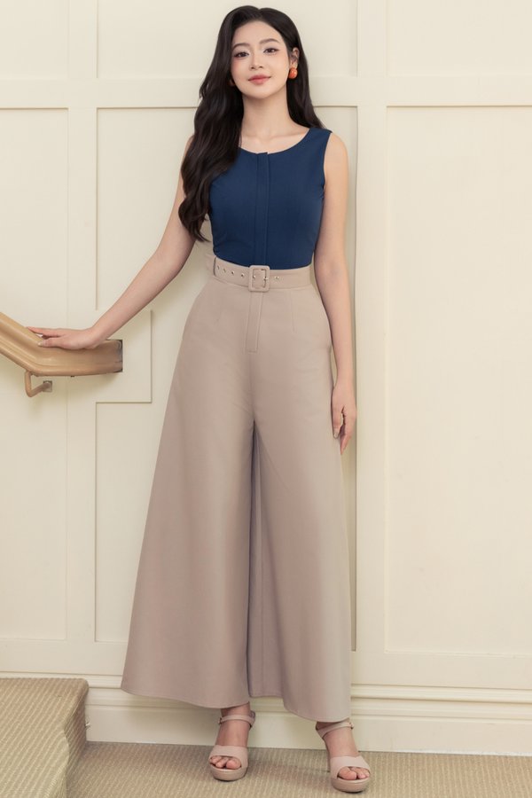 LIVIO FRONT ZIP JUMPSUIT (NAVY)