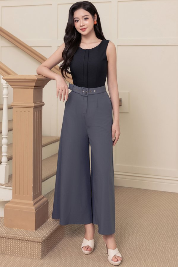 LIVIO FRONT ZIP JUMPSUIT (BLACK)