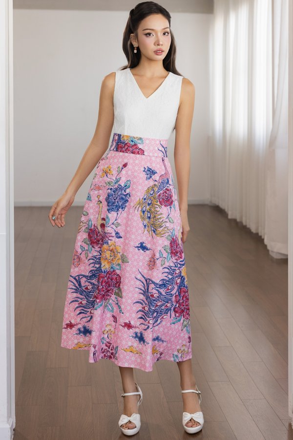 BALLAD OF BLOSSOMS PRINTED BATIK LACE DRESS (WHITE)