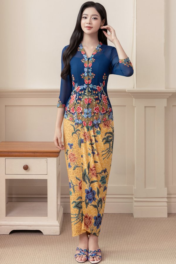 A Flourish Of Flora Embroidery Nyonya Kebaya (Navy)