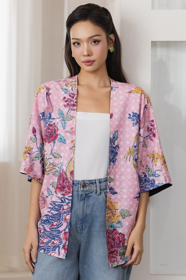 BALLAD OF BLOSSOMS PRINTED BATIK REVERSIBLE KIMONO (PINK)