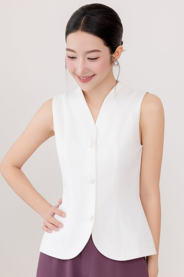 OTIS CURVED HEM VEST (WHITE)